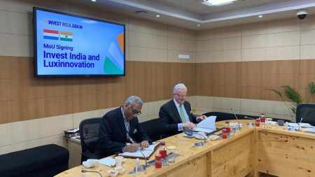 Invest India CEO Deepak Bagla and Luxembourg Ambassador to India Jean-Claude Kugener at the signature ceremony of the MoU between Luxinnovation and Invest India