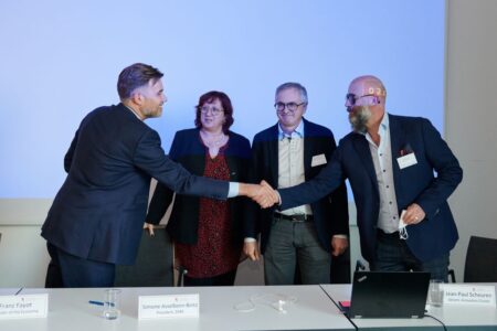 Franz Fayot, Minister of the Economie; Simone Asselborn-Bintz, Chair of the Syndicat intercommunal ZARE; Jean-Paul Scheuren, Manager of Innovation Cluster SARL; Romain Poulles, Manager of Innovation Cluster SARL